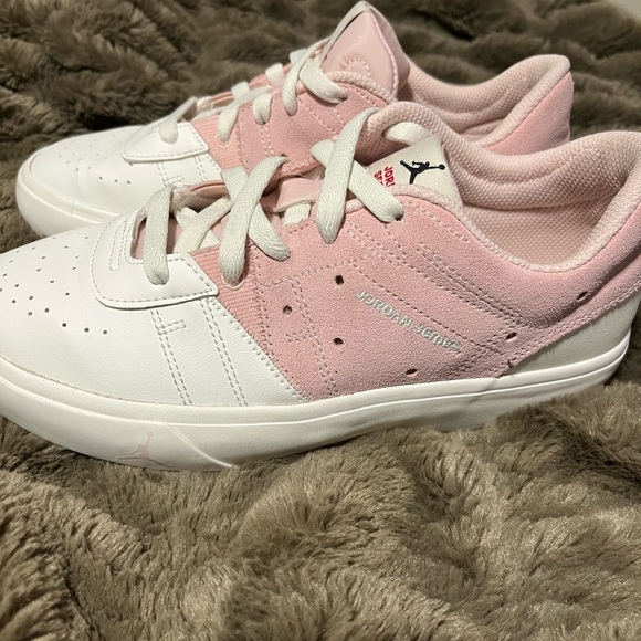 Jordan Series - Picture 3 of 7